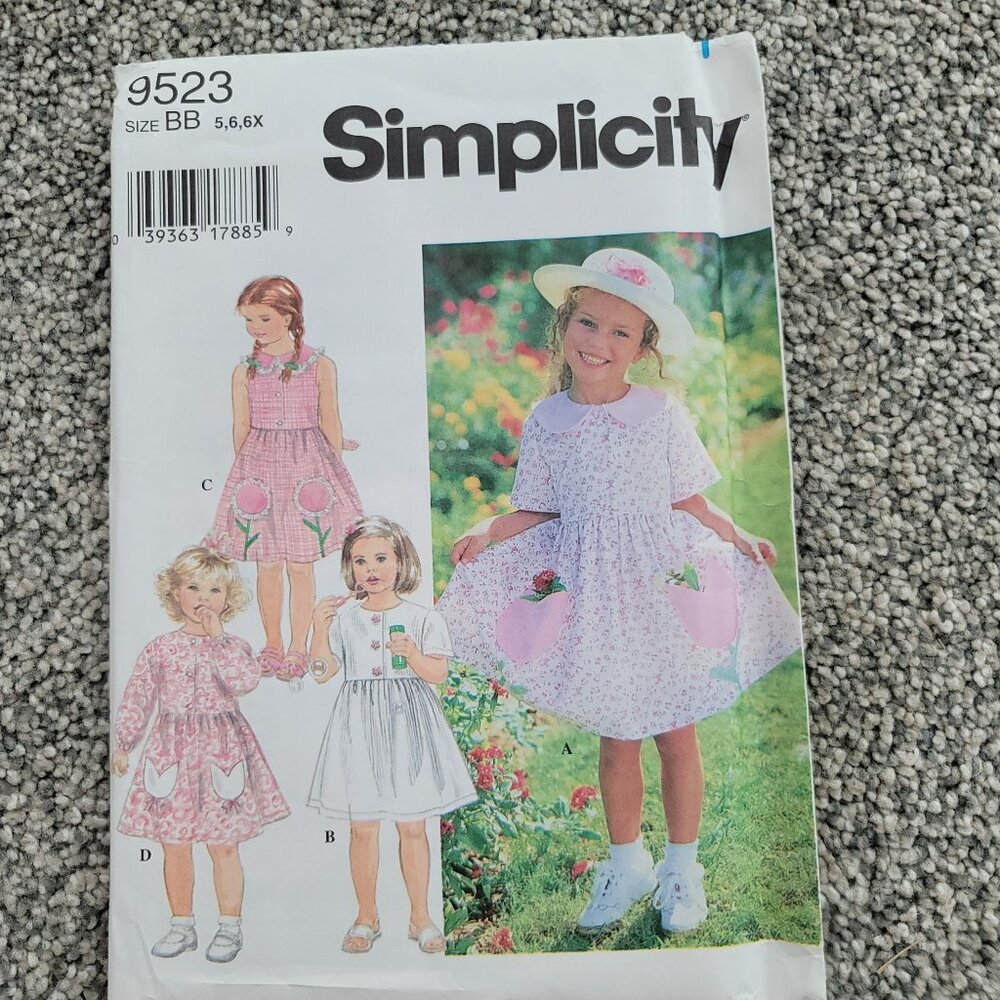 Simplicity Girls Dress Pattern # 9523  for Sizes 5,6,6X   New UnCut